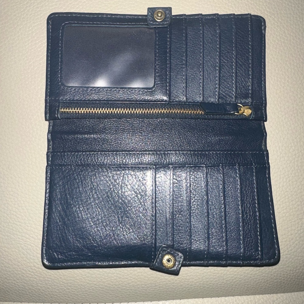 Fossil Navy Leather Continental Wallet